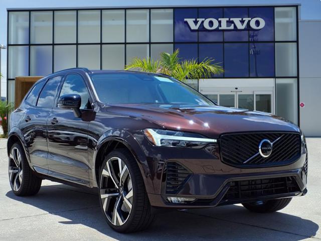 2026 Volvo XC60 B5 Ultra Dark Theme