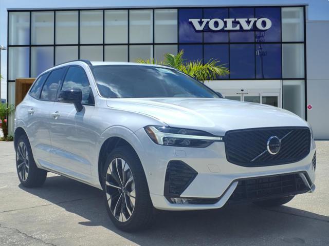 2026 Volvo XC60 B5 Ultra Dark Theme