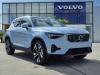 2025 Volvo XC40 B5 Ultra Bright Theme
