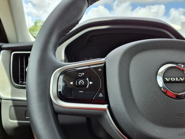 2025 Volvo XC60 B5 Plus Dark Theme