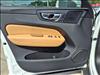 2023 Volvo XC60 B5 Ultimate Bright Theme
