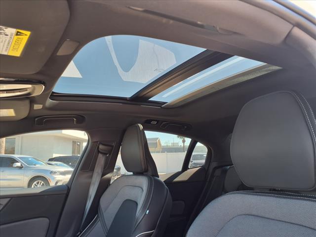 2024 Volvo S60 B5 Plus Black Edition