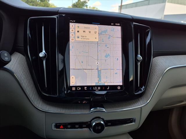 2023 Volvo XC60 B5 Ultimate Bright Theme