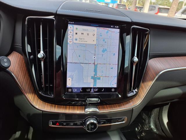 2023 Volvo XC60 B5 Ultimate Bright Theme