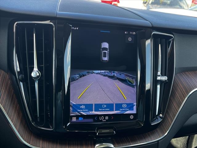 2022 Volvo XC60 B5 Momentum