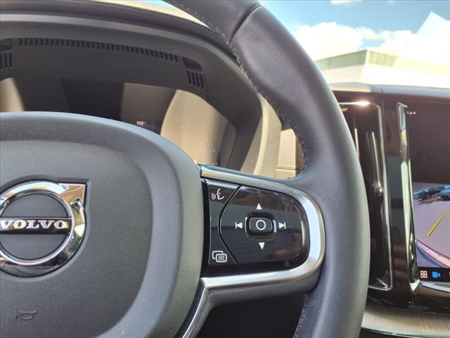 2022 Volvo XC60 B5 Inscription