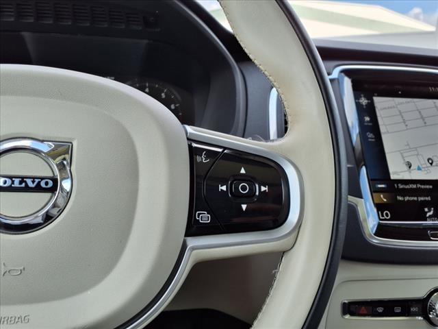 2022 Volvo XC90 T5 Momentum