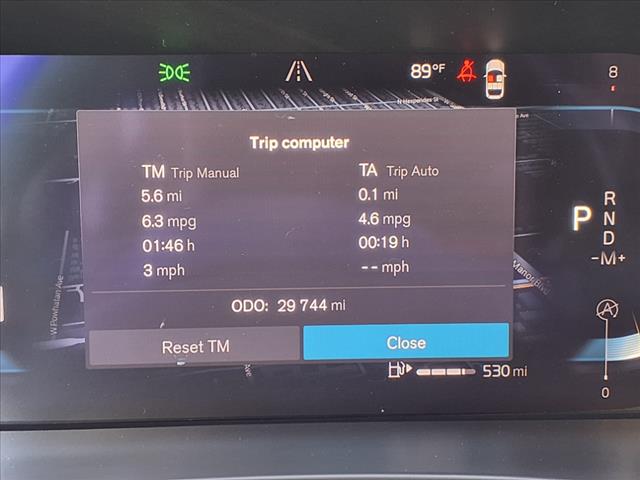 2023 Volvo XC60 B5 Plus Bright Theme