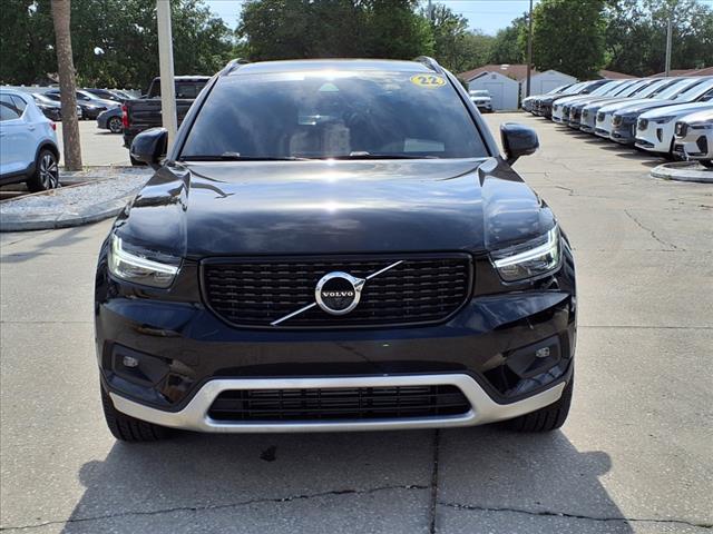2022 Volvo XC40 T5 R-Design
