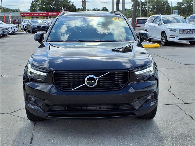 2022 Volvo XC40 T4 R-Design