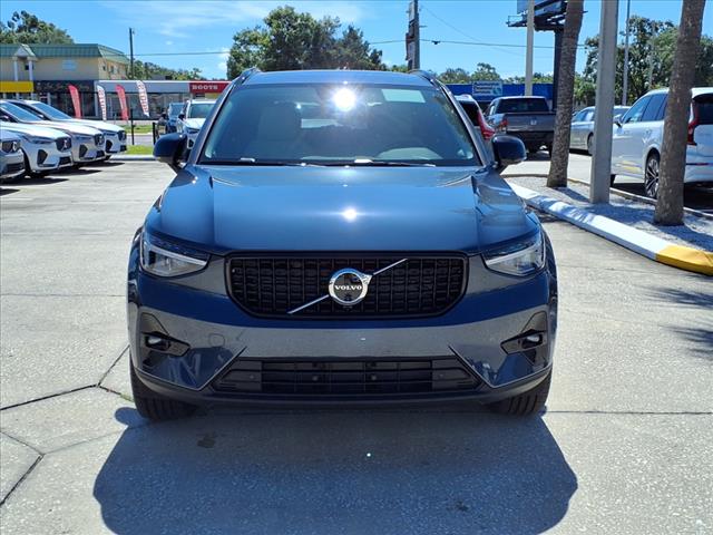 2026 Volvo XC40 B4 Plus Bright Theme