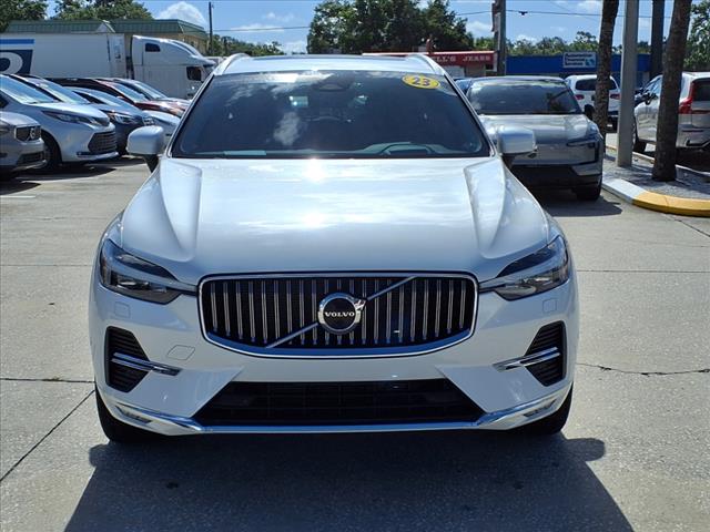 2023 Volvo XC60 B5 Ultimate Bright Theme