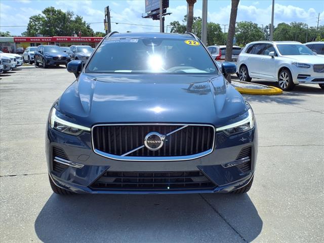 2022 Volvo XC60 B5 Momentum