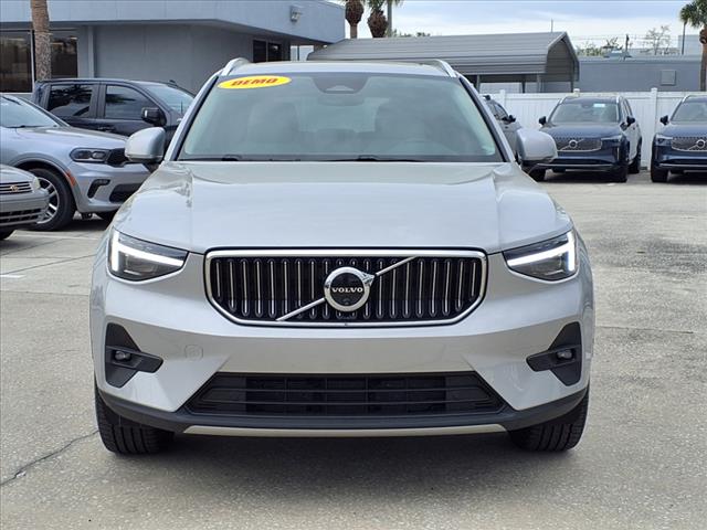 2025 Volvo XC40 B5 Plus Bright Theme