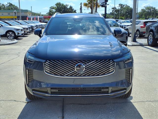 2025 Volvo XC90 B5 Core Bright Theme