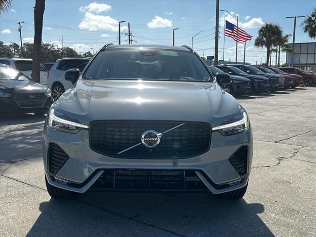 2025 Volvo XC60 B5 Plus Dark Theme