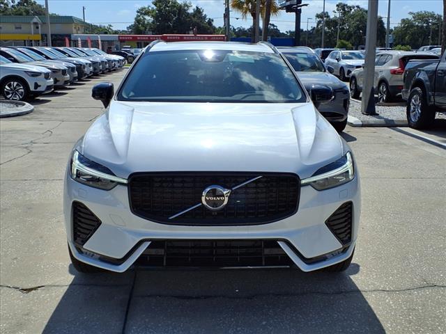 2025 Volvo XC60 B5 Plus Dark Theme