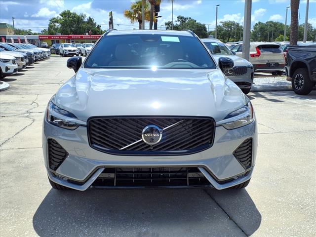 2026 Volvo XC60 B5 Plus Dark Theme