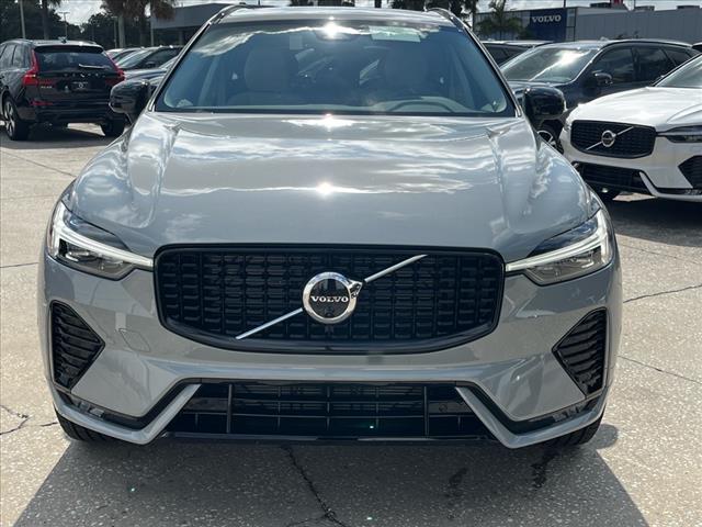 2025 Volvo XC60 B5 Plus Dark Theme