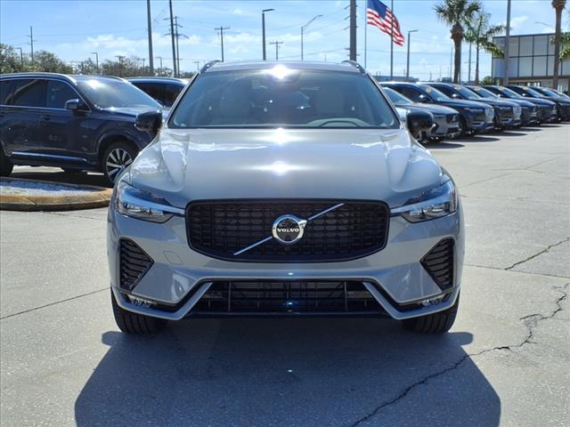 2025 Volvo XC60 B5 Plus Dark Theme