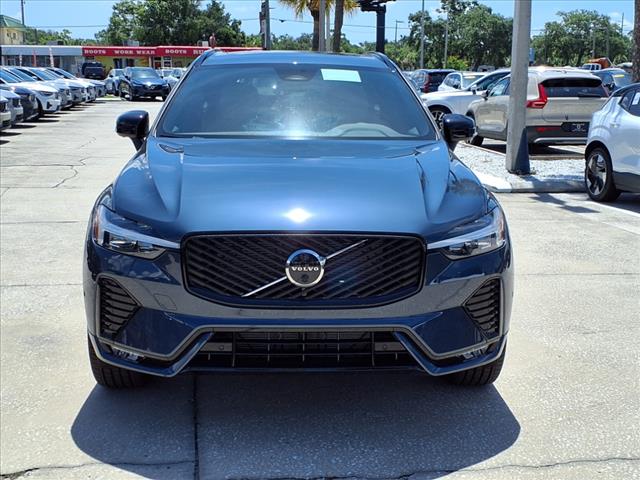2026 Volvo XC60 B5 Plus Dark Theme