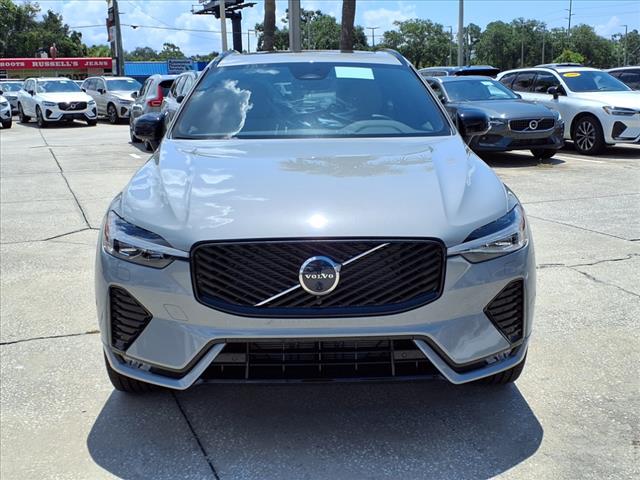 2026 Volvo XC60 B5 Plus Dark Theme