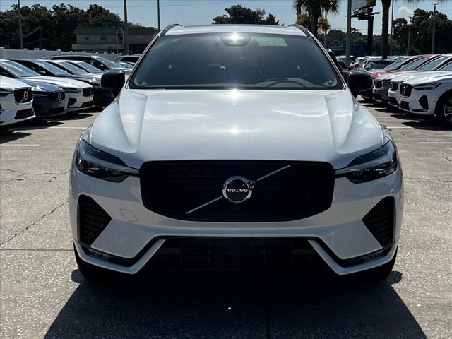 2025 Volvo XC60 B5 Core Dark Theme