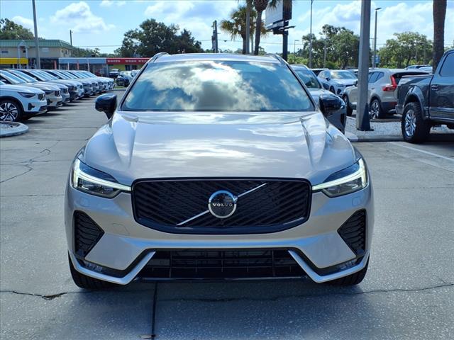 2026 Volvo XC60 B5 Ultra Dark Theme
