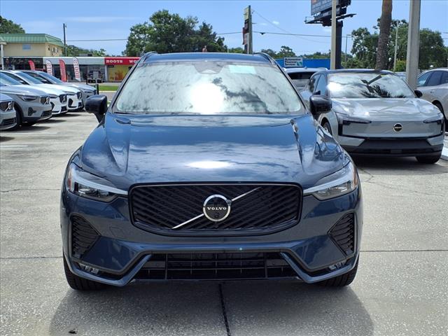 2026 Volvo XC60 B5 Ultra Dark Theme