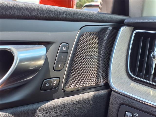 2022 Volvo XC60 B5 Inscription