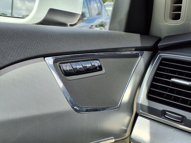 2022 Volvo XC90 T5 Momentum