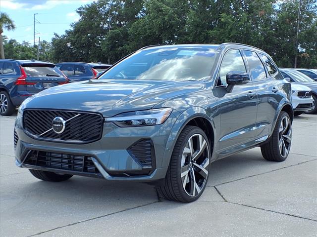 2026 Volvo XC60 T8 Ultra Dark Theme