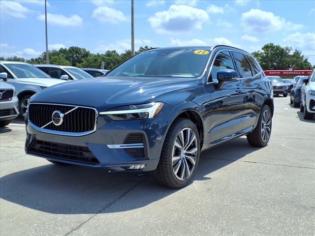 2022 Volvo XC60 B5 Momentum