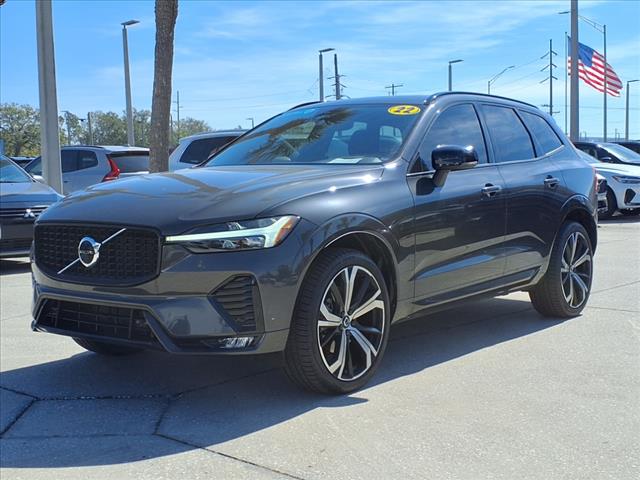 2022 Volvo XC60 B5 R-Design
