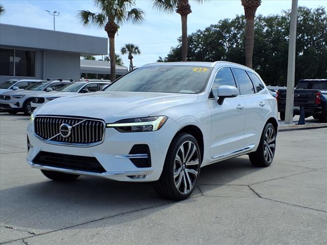 2023 Volvo XC60 B5 Ultimate Bright Theme