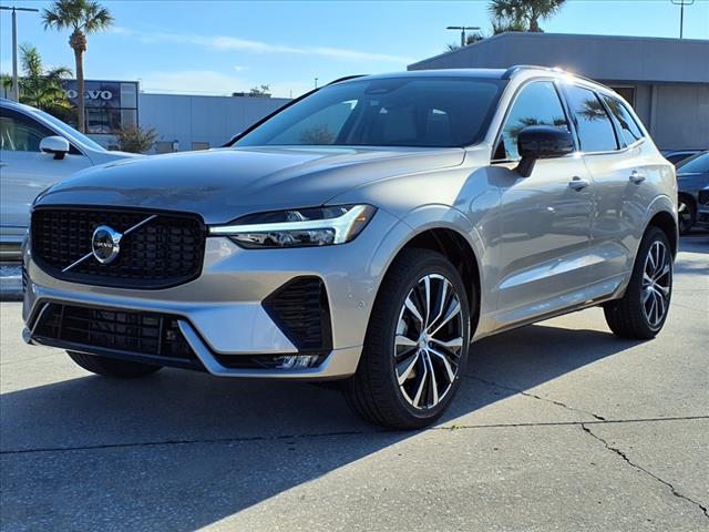 2025 Volvo XC60 B5 Plus Dark Theme