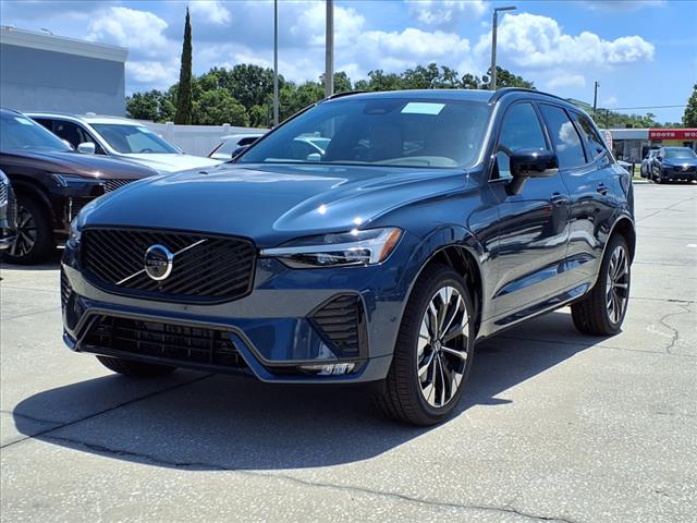2026 Volvo XC60 B5 Plus Dark Theme