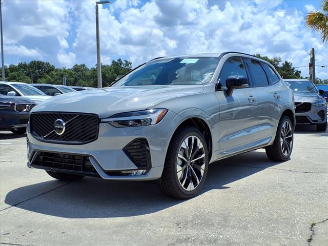 2026 Volvo XC60 B5 Plus Dark Theme