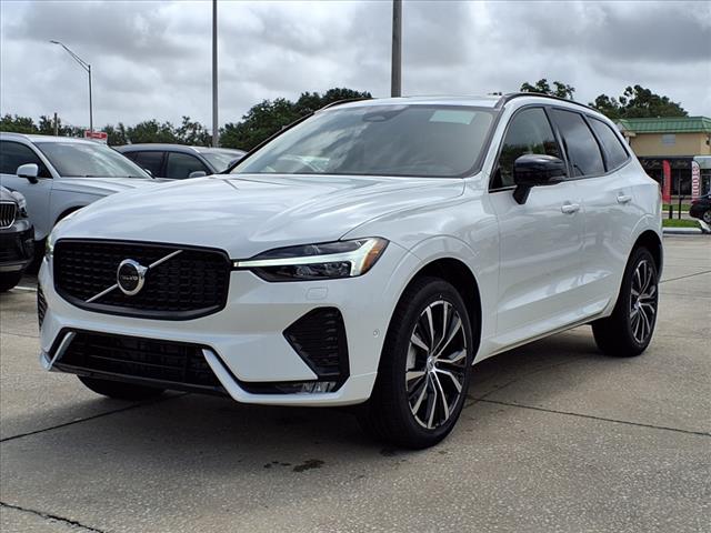 2025 Volvo XC60 B5 Plus Dark Theme