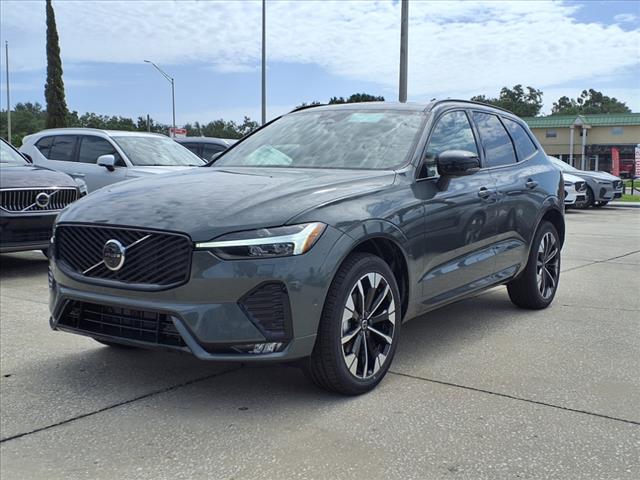 2026 Volvo XC60 B5 Plus Dark Theme