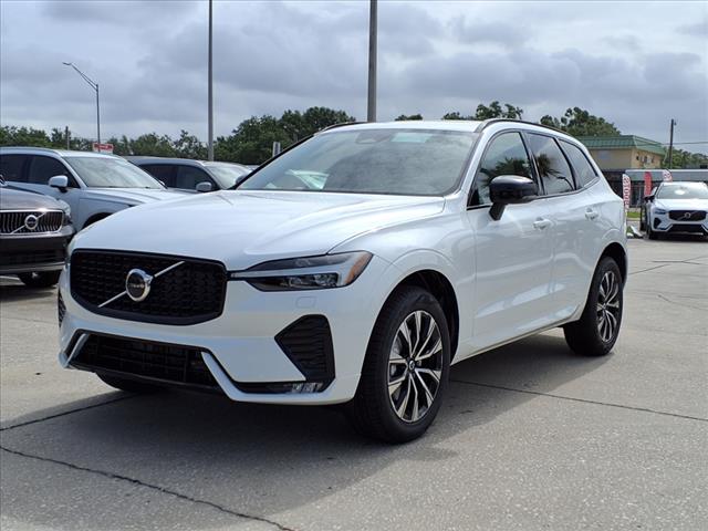 2025 Volvo XC60 B5 Core Dark Theme