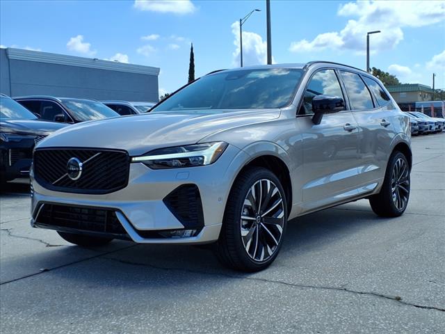 2026 Volvo XC60 B5 Ultra Dark Theme