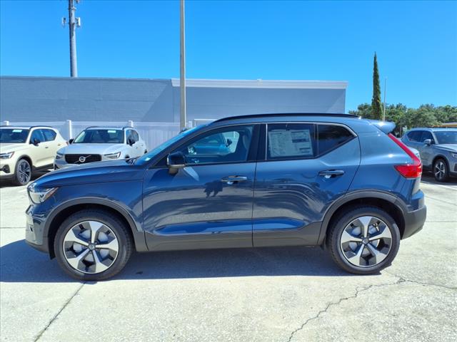 2026 Volvo XC40 B4 Plus Bright Theme
