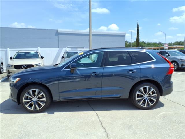 2022 Volvo XC60 B5 Momentum