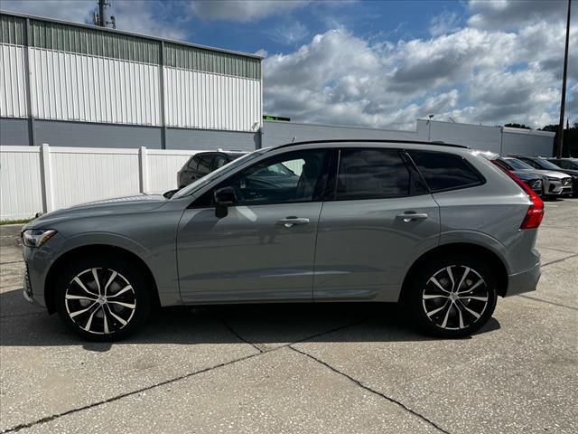 2025 Volvo XC60 B5 Plus Dark Theme