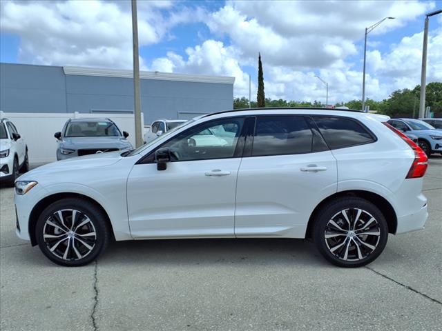 2025 Volvo XC60 B5 Plus Dark Theme
