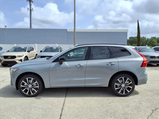 2025 Volvo XC60 B5 Plus Dark Theme