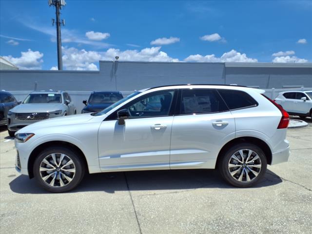 2025 Volvo XC60 B5 Plus Dark Theme