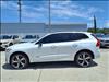 2022 Volvo XC60 B5 R-Design