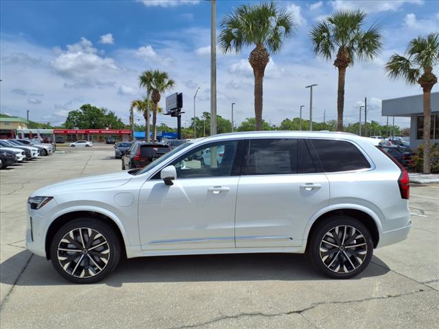 2025 Volvo XC90 T8 Ultra Bright Theme 7P